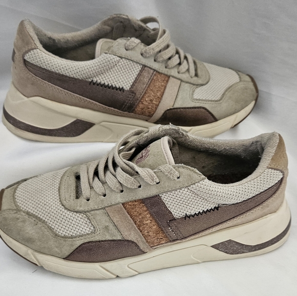 Women's size 8 Gola shoes - Picture 2 of 16